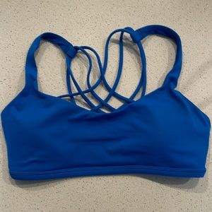 Lululemon Free to Be Wild Bra Size 6 Blue